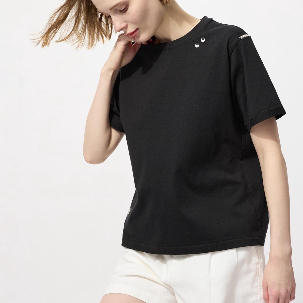 Uniqlo Anya Hindmarch T1BOXY Women’s Black Short Sleeve T-Shirt, New With Tags